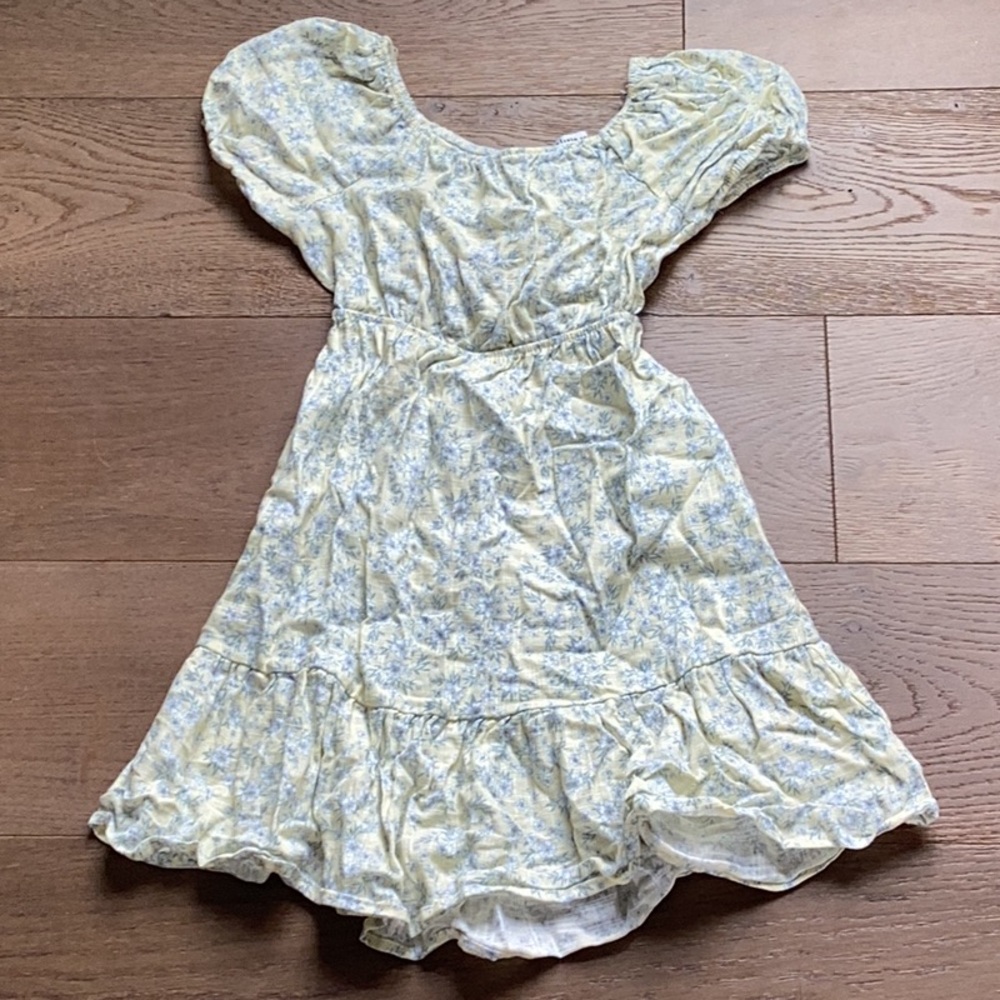 Olivia Kay 100% Cotton Large 10/12 Pale Yellow Floral Dress with Cut Out Back